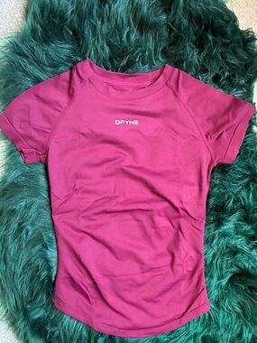 DFYNE | Impact Short sleeve Top | Winter Berry